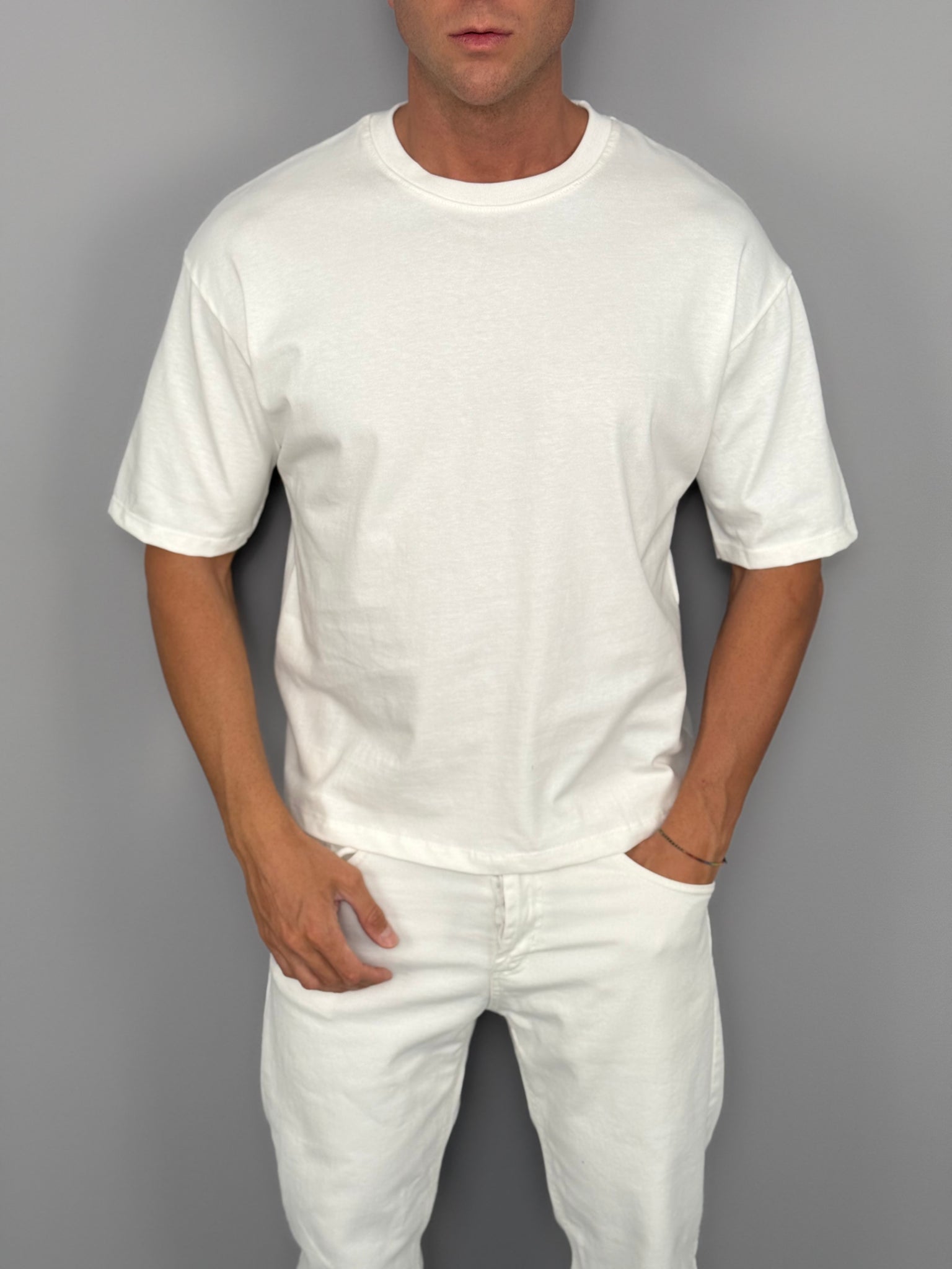 T-SHIRT CROP