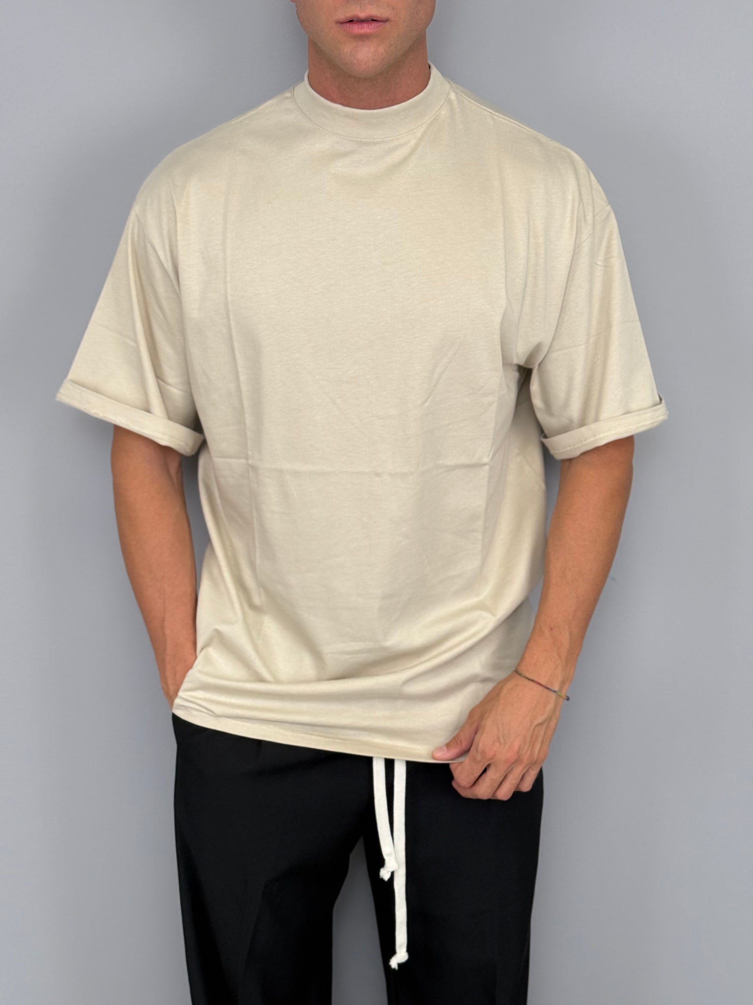T-SHIRT UNIQUE