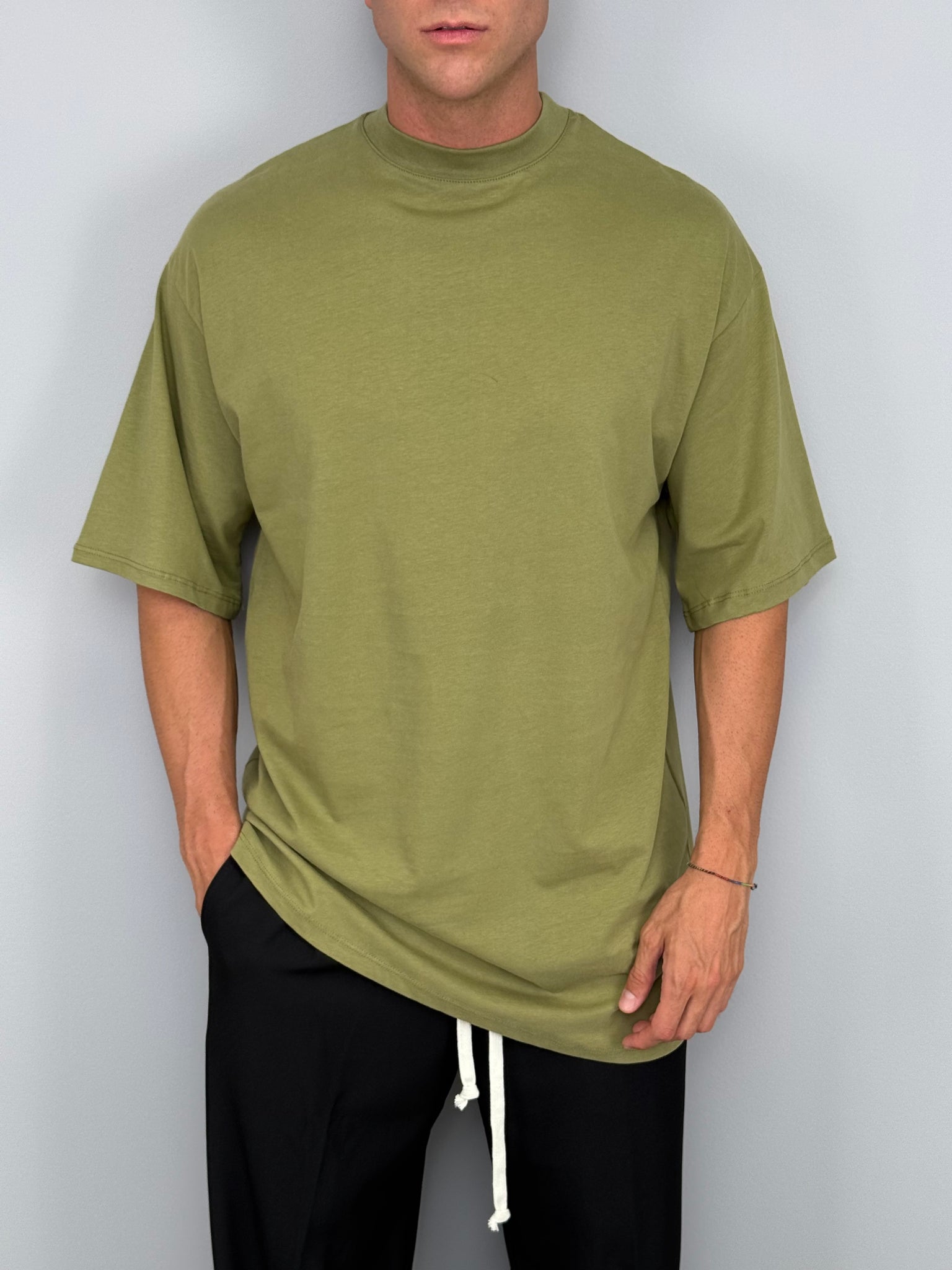 T-SHIRT UNIQUE