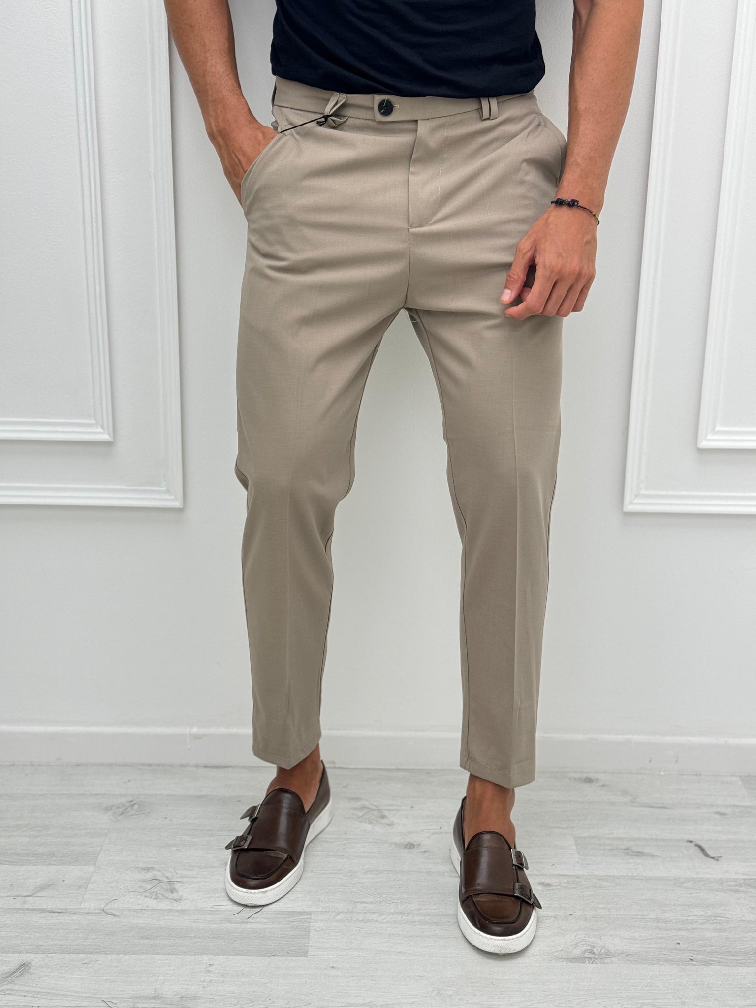 PANTALONE MOD CAPRI TASCHE DIETRO