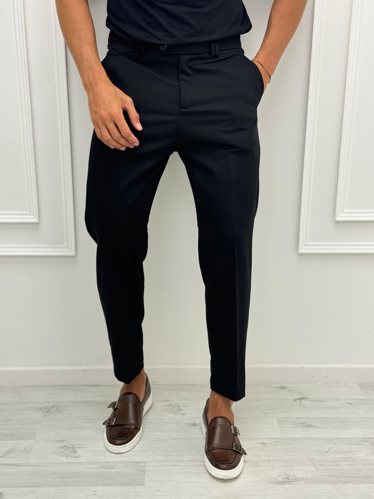 PANTALONE MOD CAPRI TASCHE DIETRO